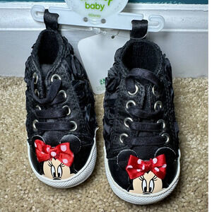 NWT Disney Baby Minnie Mouse & Rose Floral Crib Shoes Black Girls Size 6-9 Mos